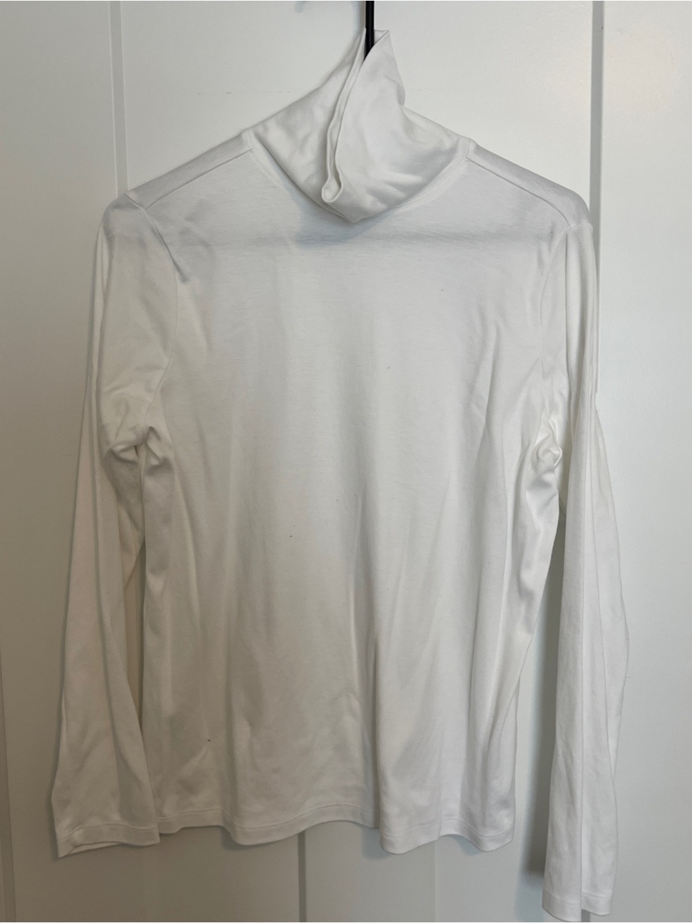 L.L Bean Classic White Long Sleeve Turtleneck 100% cotton size large